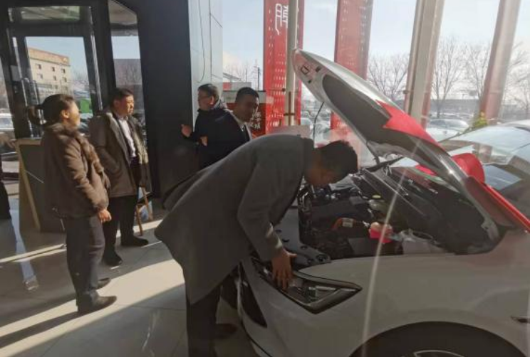 迎賓汽車公司走訪新能源車企，尋求合作發(fā)展新模式