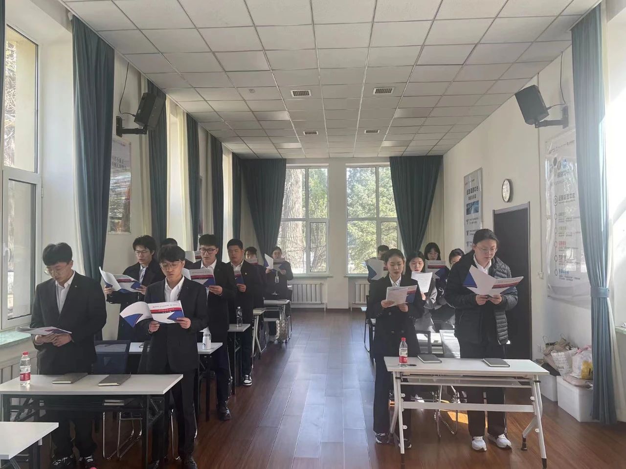 學(xué)習(xí)新知識(shí)，感悟新內(nèi)涵——鞍勤集團(tuán)、溫泉集團(tuán)、公服集團(tuán)新生培訓(xùn)迎來階段性成果